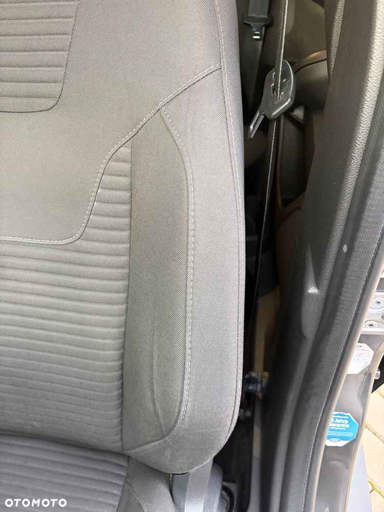 Ford Focus - 16
