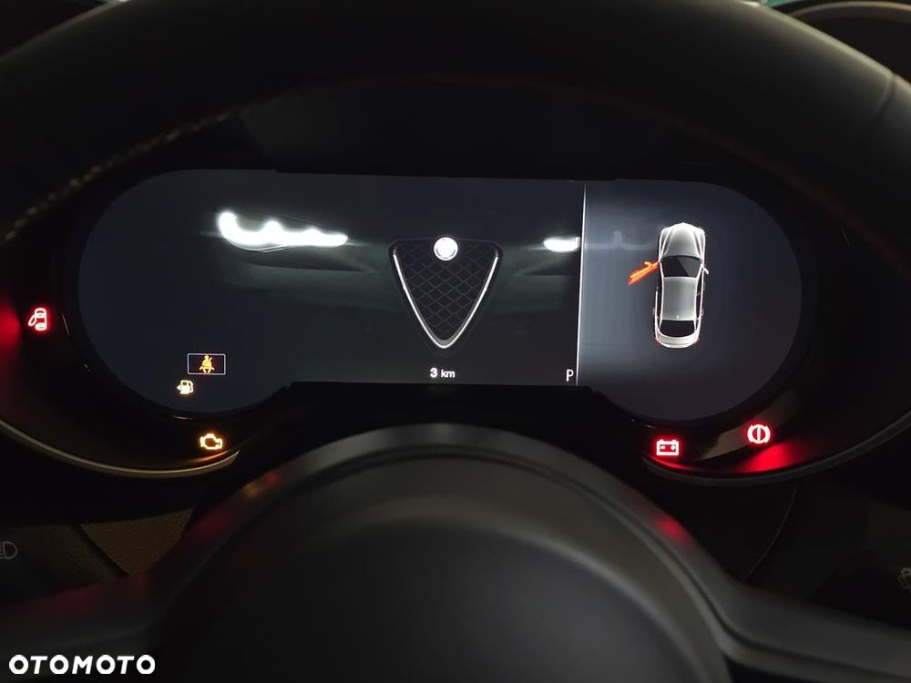 Alfa Romeo Giulia 2.0 Turbo Intensa Q4 - 17
