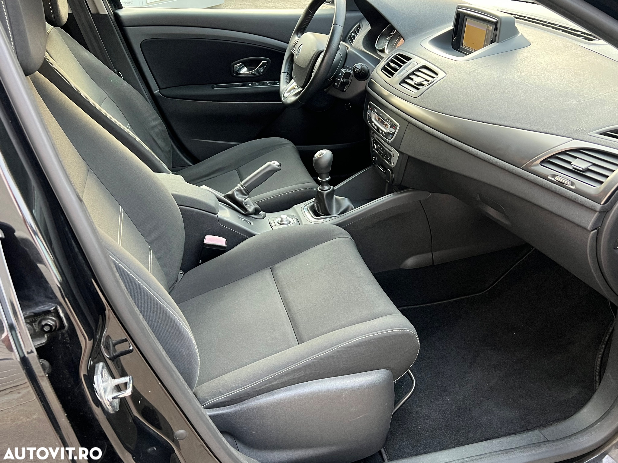 Renault Megane ENERGY dCi 110 GT LINE - 16