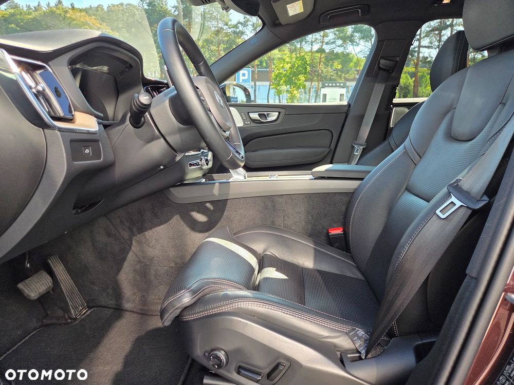 Volvo XC 60 B5 B AWD Ultra Dark - 10