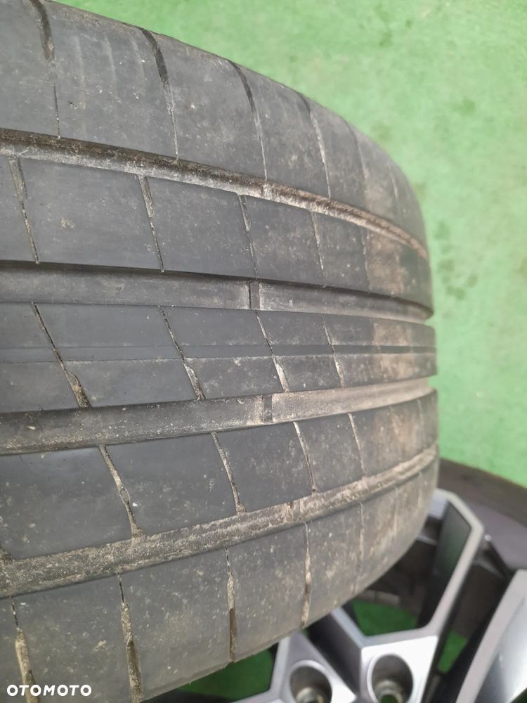 Skoda Octavia IV 5E3 Koła alufelgi VRS 225/40R19 GOODYEAR - 11