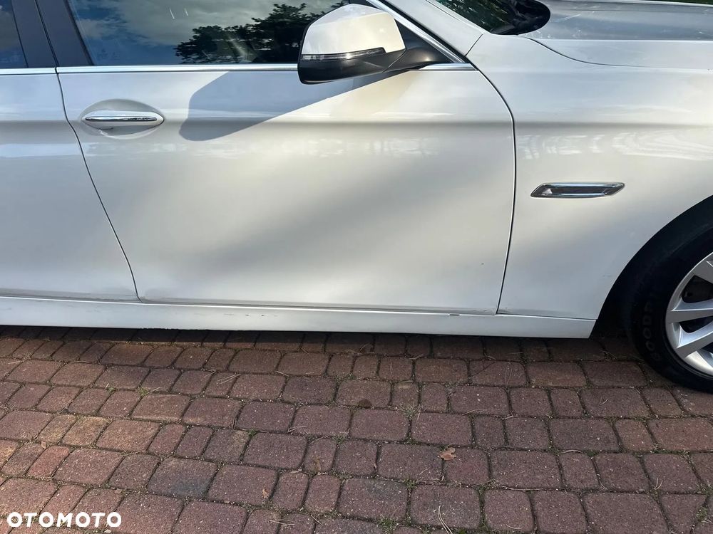 BMW Seria 5 530d xDrive Sport-Aut Modern Line - 10