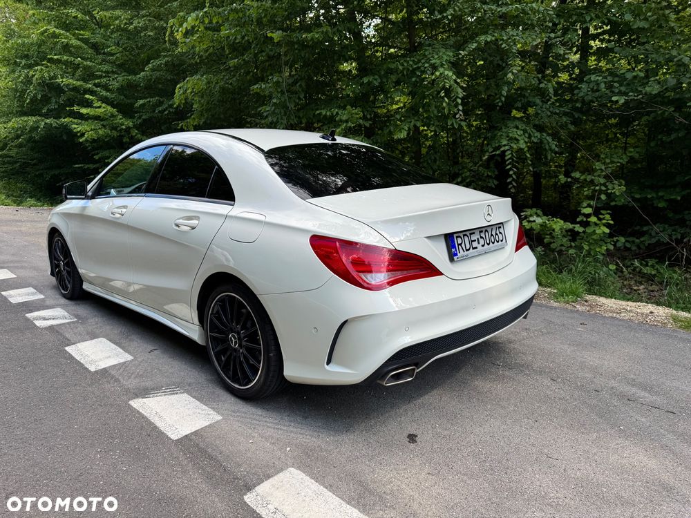 Mercedes-Benz CLA 200 7G-DCT - 7