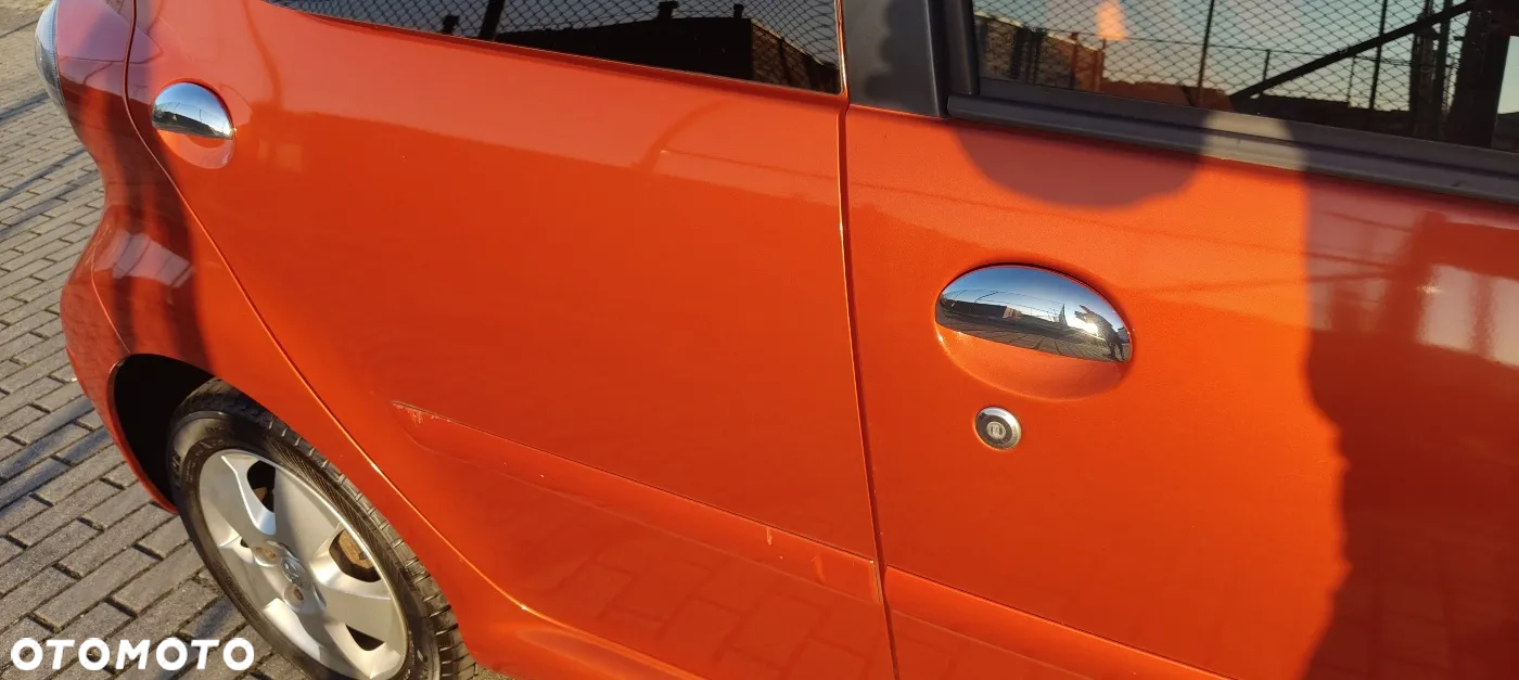 Toyota Aygo Connect - 11