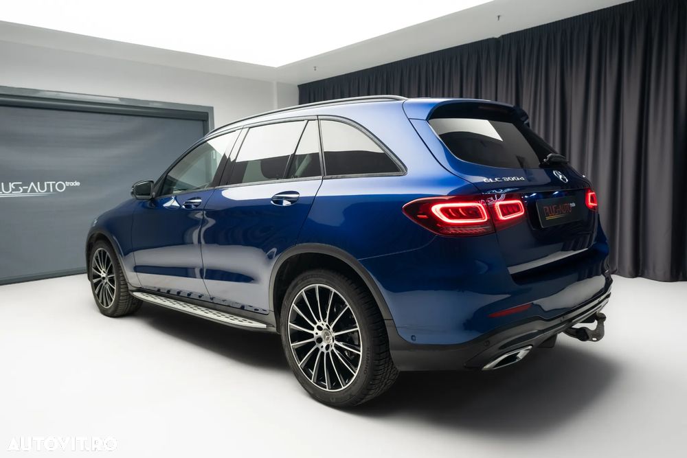 Mercedes-Benz GLC 300 d 4MATIC 9G-TRONIC AMG Line - 4