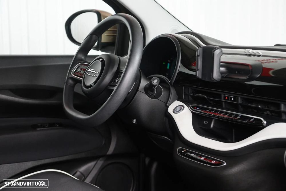 Fiat 500e Action - 42