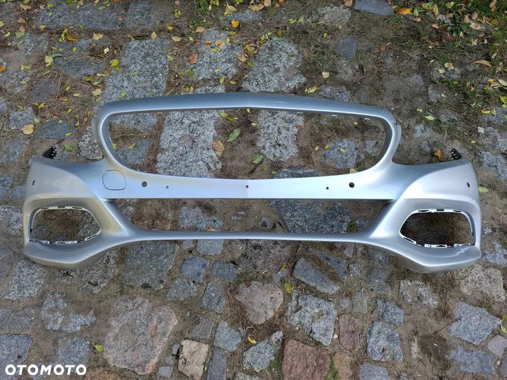 Zderzak przedni przód mercedes C klasa W205 6x PDC