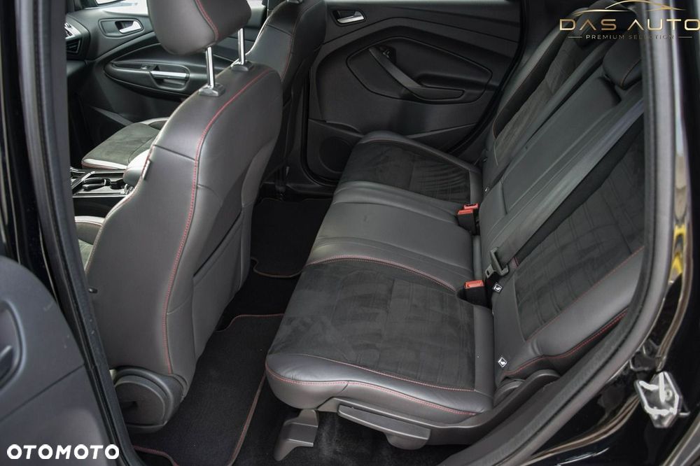 Ford Kuga 1.5 EcoBoost 2x4 ST-Line - 27