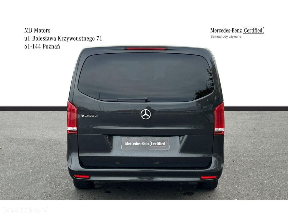 Mercedes-Benz Klasa V - 4