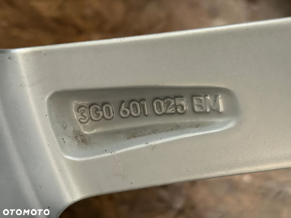 Felgi aluminiowe opony zimowe VW PASSAT B8 215/60 R16 6.5Jx16 ET41 - 16