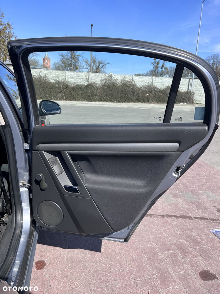 Opel Vectra 1.8 - 18