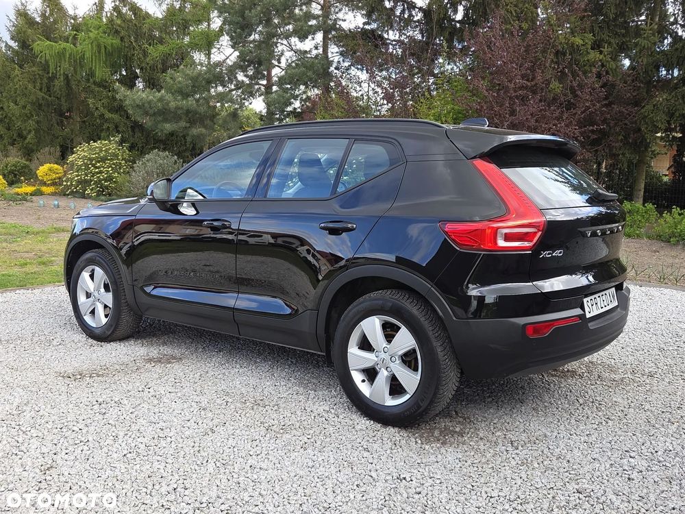 Volvo XC 40 T2 Momentum - 21