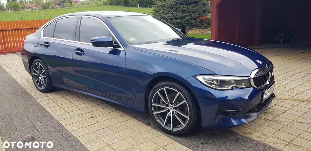 BMW Seria 3 330i Luxury Line sport - 17