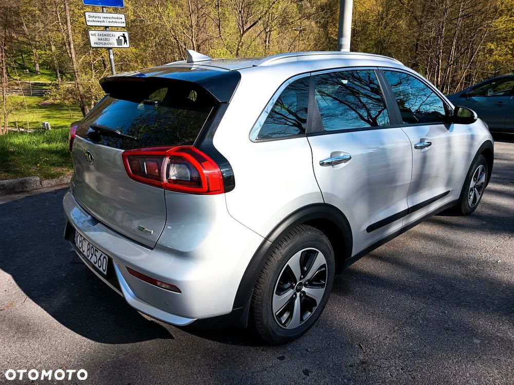 Kia Niro 1.6 GDI Hybrid L - 4