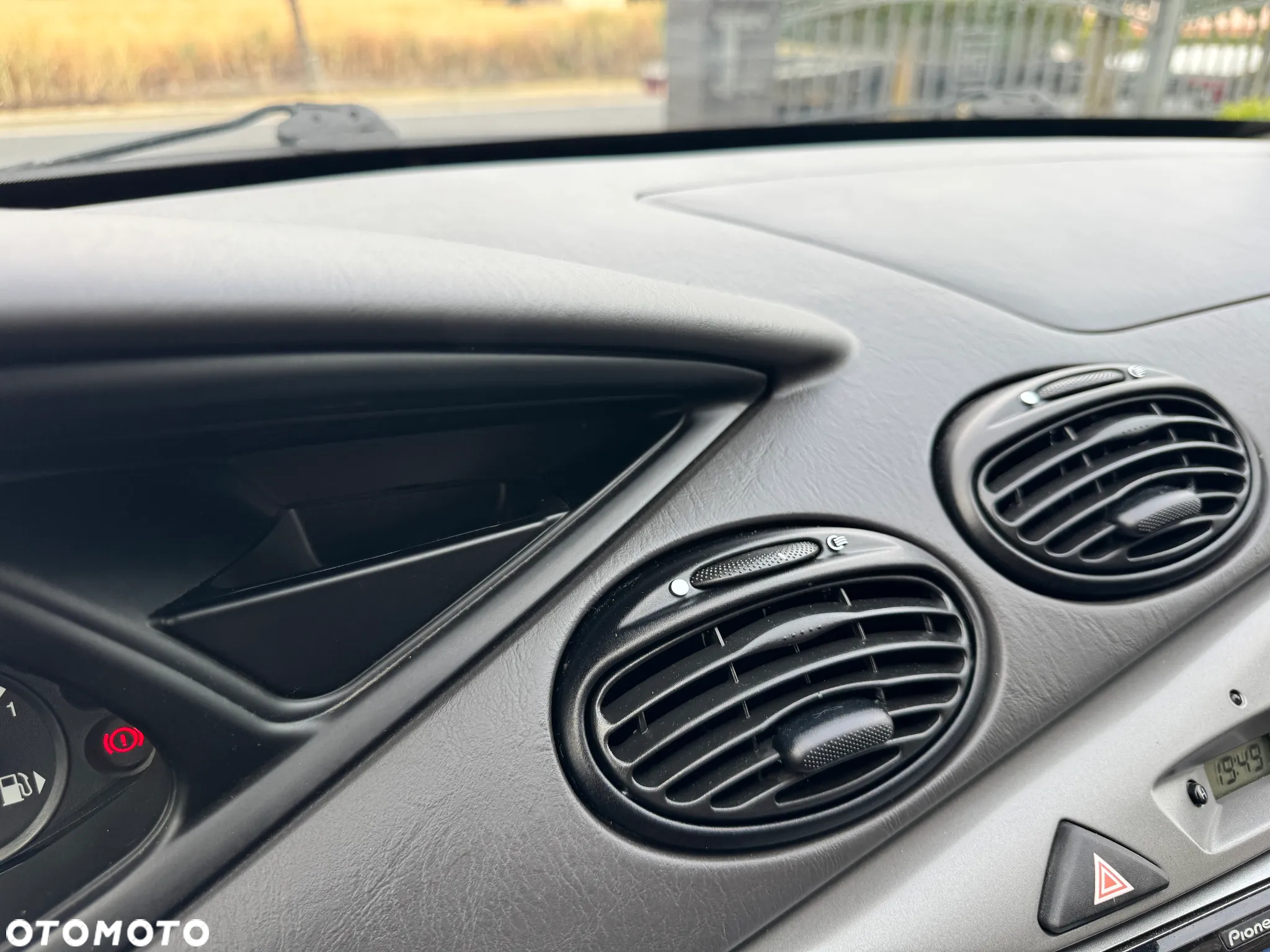 Ford Focus 1.6 16V Style - 20