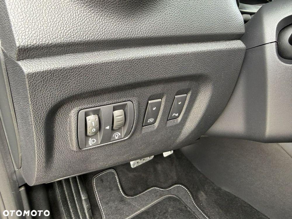 Renault Captur 1.2 Energy TCe Night&Day EDC - 31