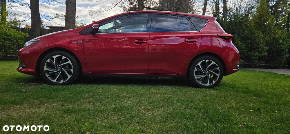 Toyota Auris 1.8 HSD Prestige - 10