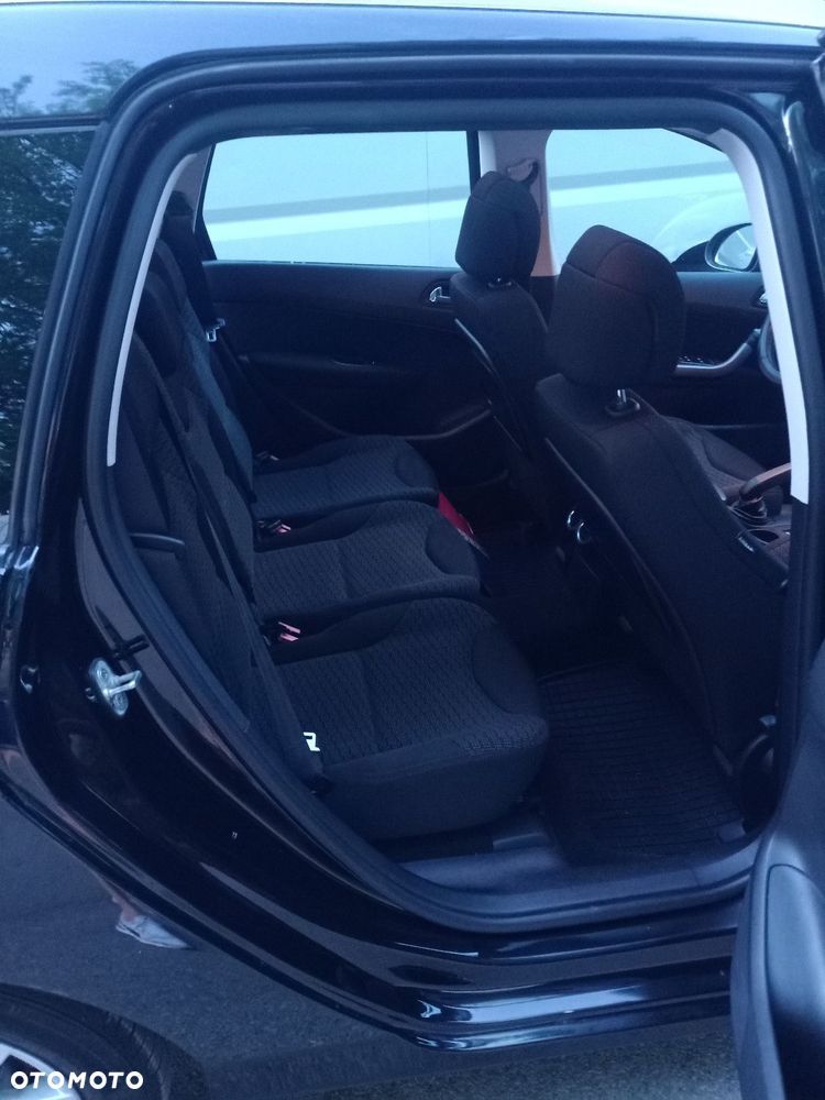 Peugeot 308 1.6 Premium - 12
