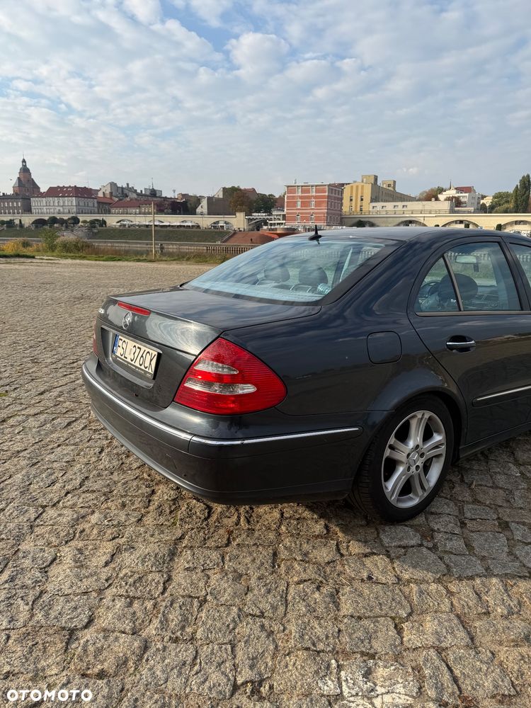 Mercedes-Benz Klasa E 320 Avantgarde - 8
