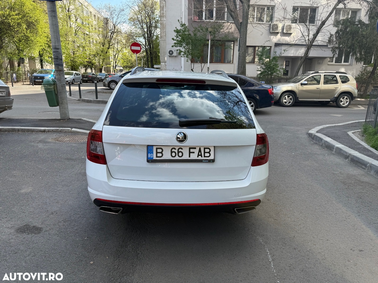 Skoda Octavia 2.0 TDI DSG RS - 6