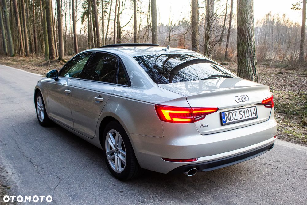 Audi A4 Limousine - 16