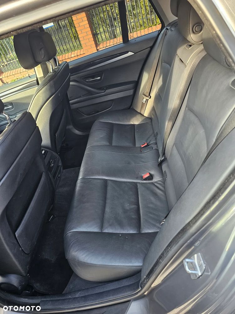 BMW Seria 5 518d Luxury Line - 13