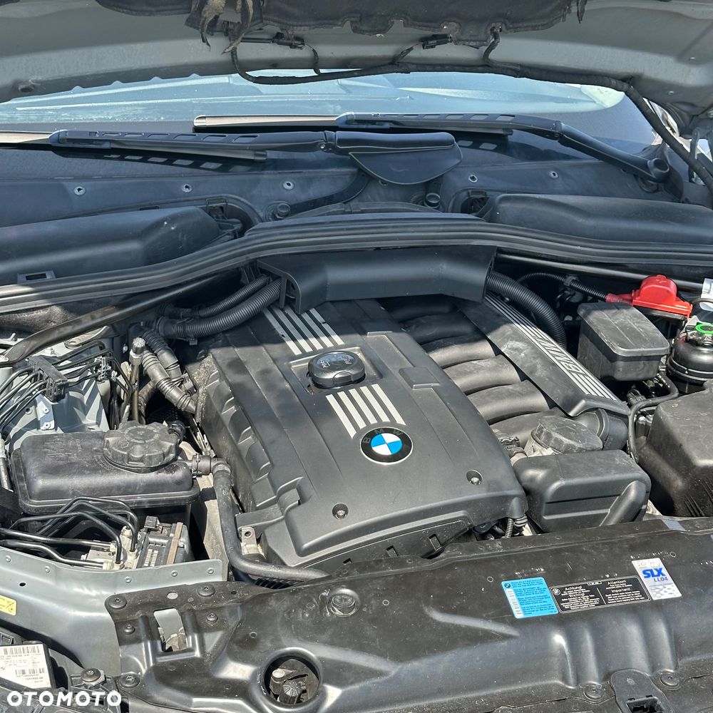 BMW Seria 5 525xi - 12