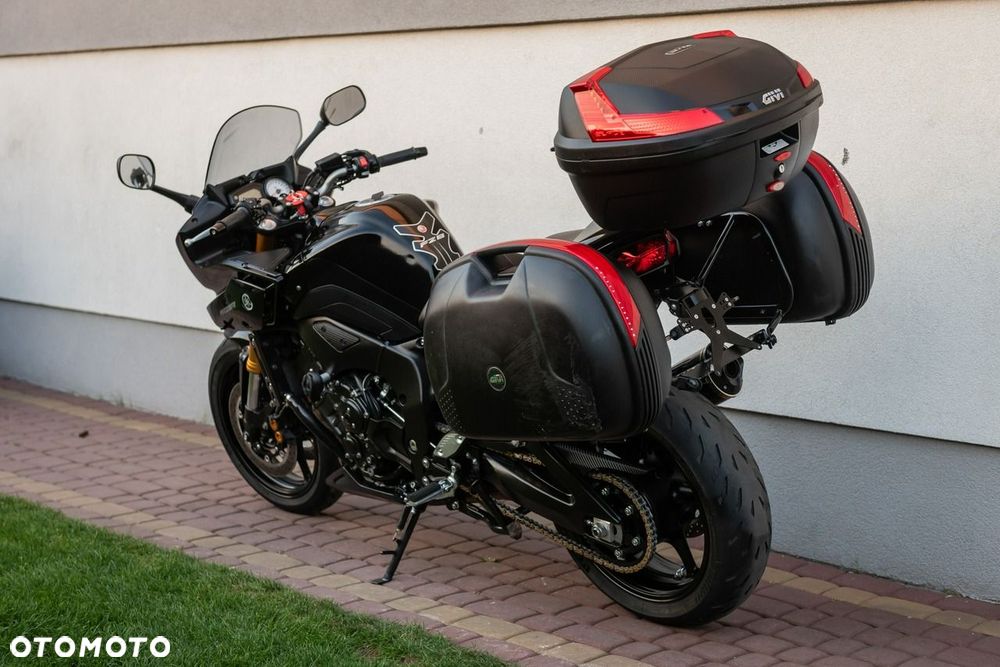 Yamaha FZ - 4