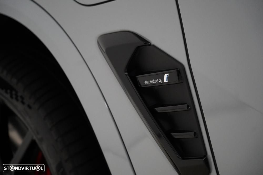BMW X5 50 e xDrive Pack M Desportivo Pro - 32