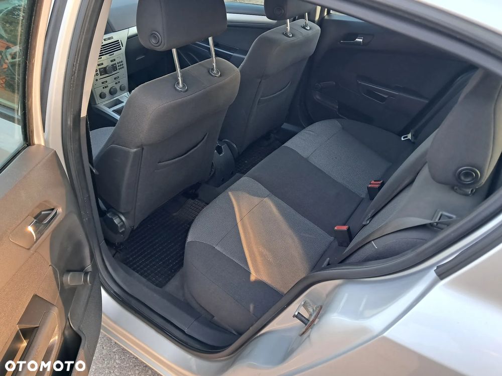 Opel Astra 1.6 Selection - 14