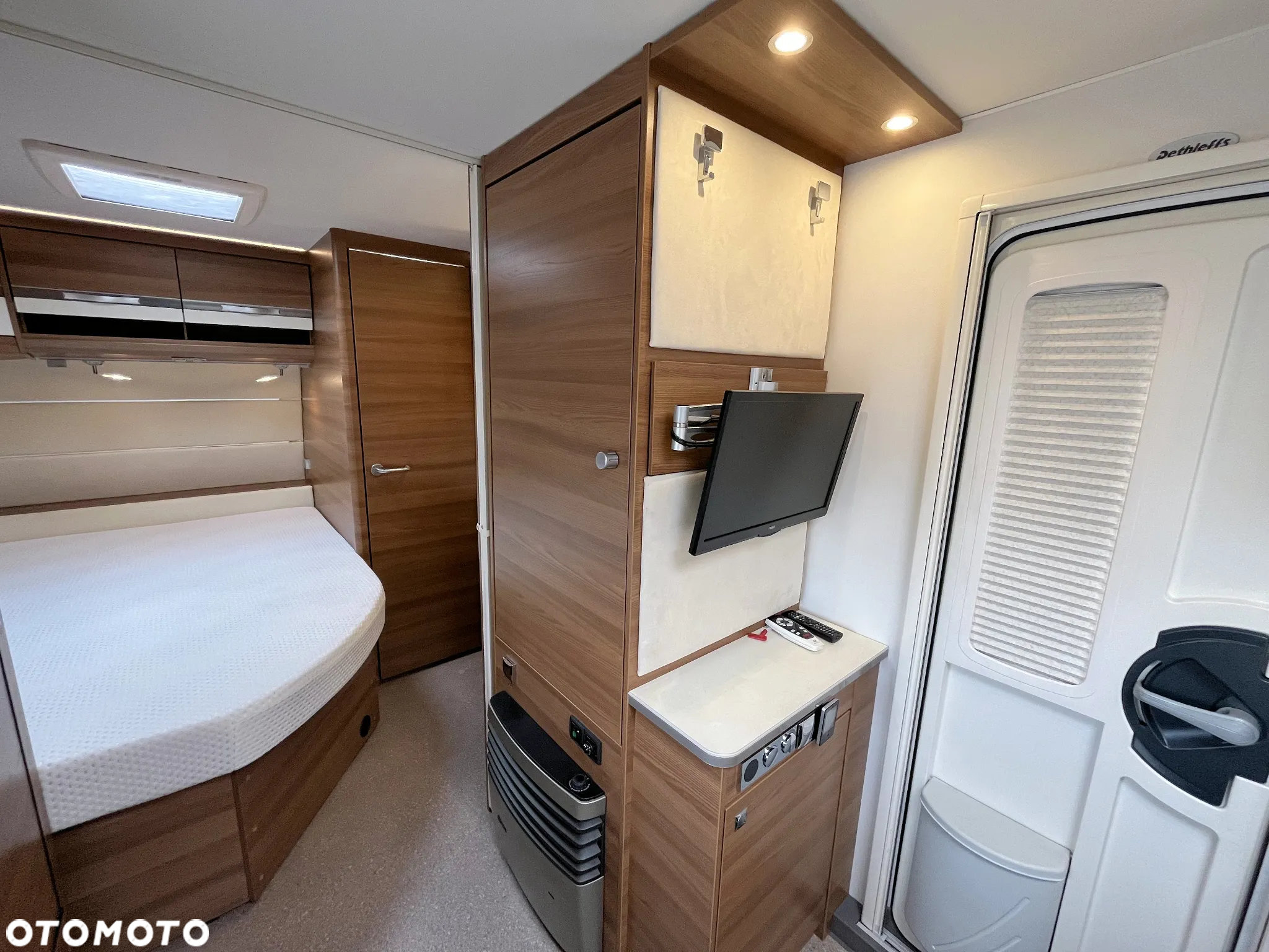 Dethleffs Nomad 470FR - 12