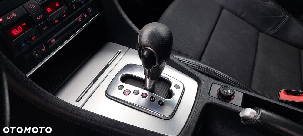 Audi A4 Avant 3.0 TDI Quattro Tiptr - 38
