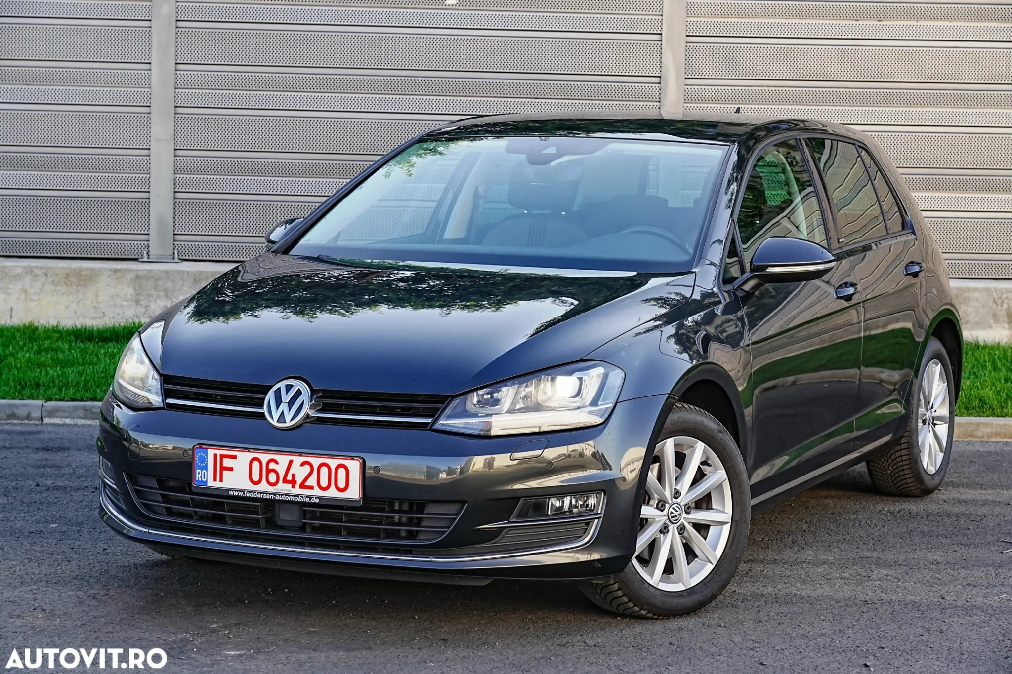 Volkswagen Golf 2.0 TDI (BlueMotion Technology) DSG Comfortline - 6