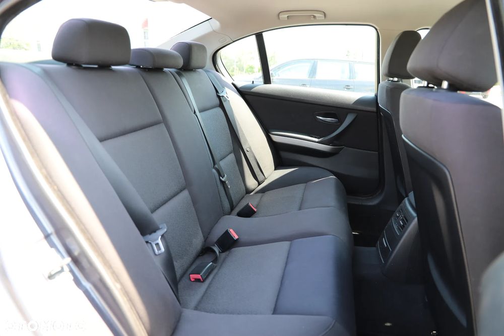 BMW Seria 3 320d - 7
