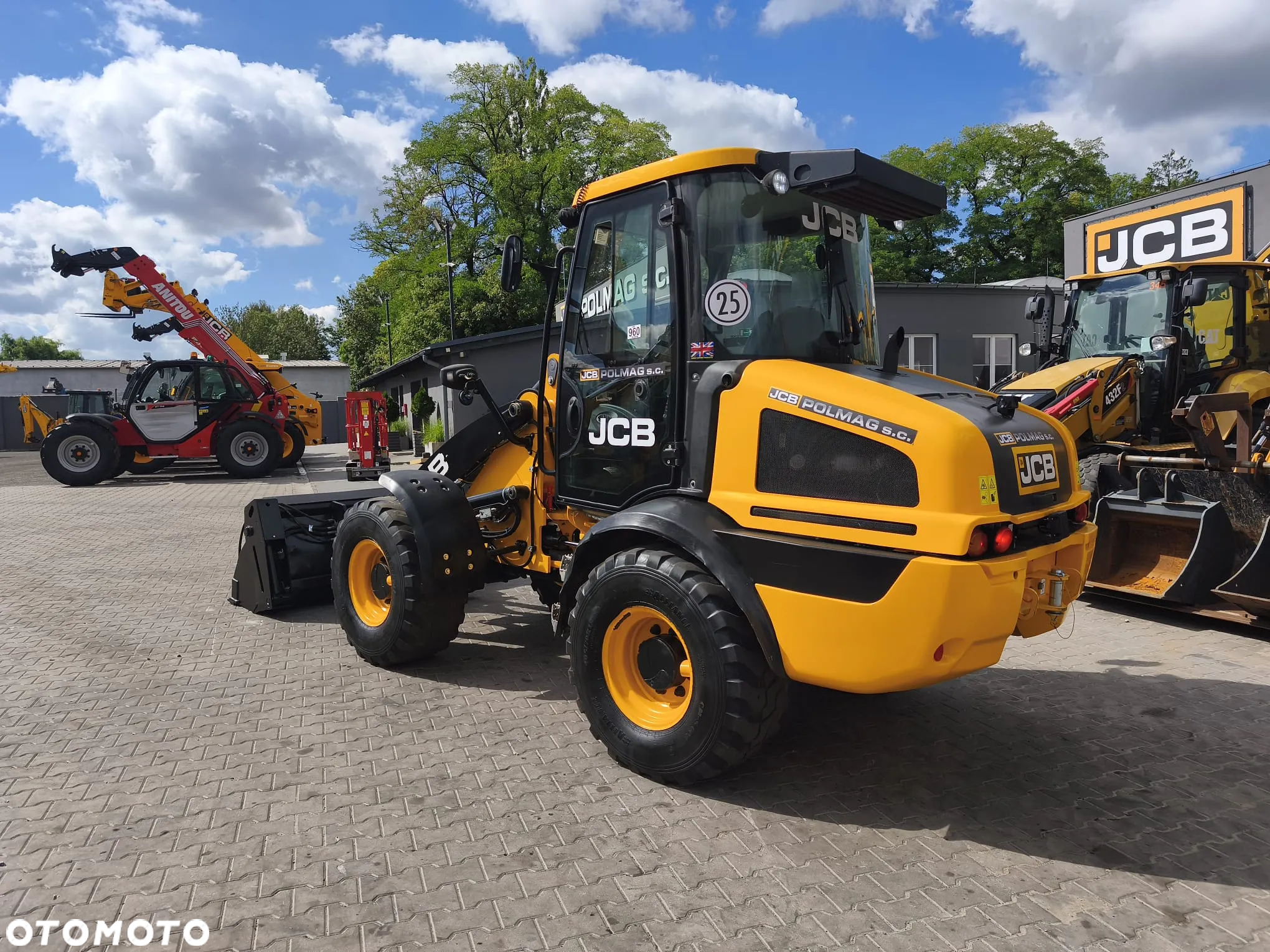 JCB 409 - 3