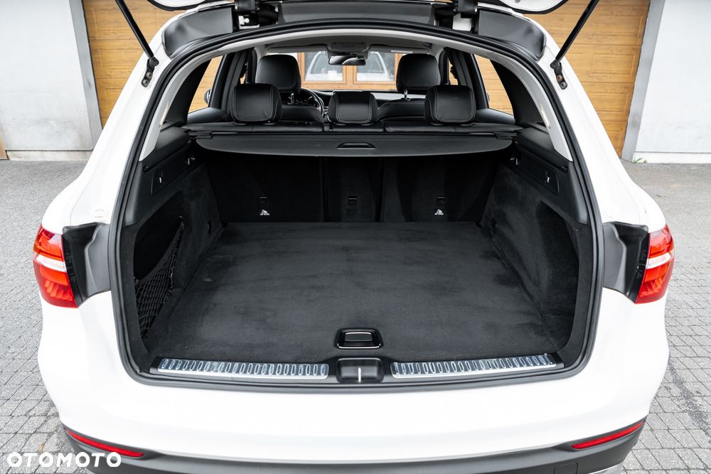 Mercedes-Benz GLC 250 d 4Matic 9G-TRONIC AMG Line - 19