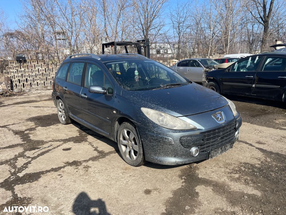 Dezmembrez Peugeot 307 SW 1.6 HDi 110Cp 80kW an 2005 Break Facelift - 3
