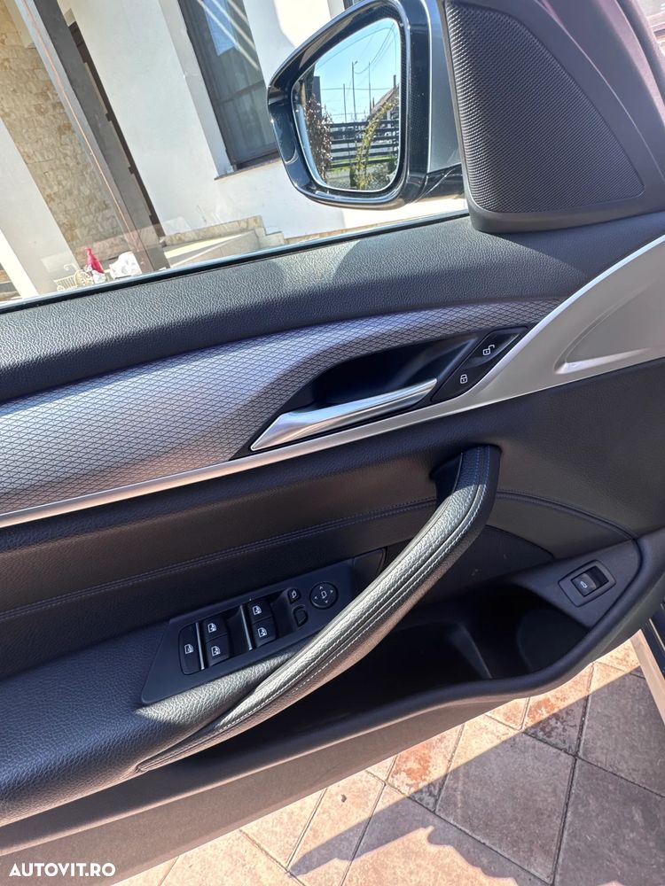 BMW Seria 5 520d xDrive AT - 20