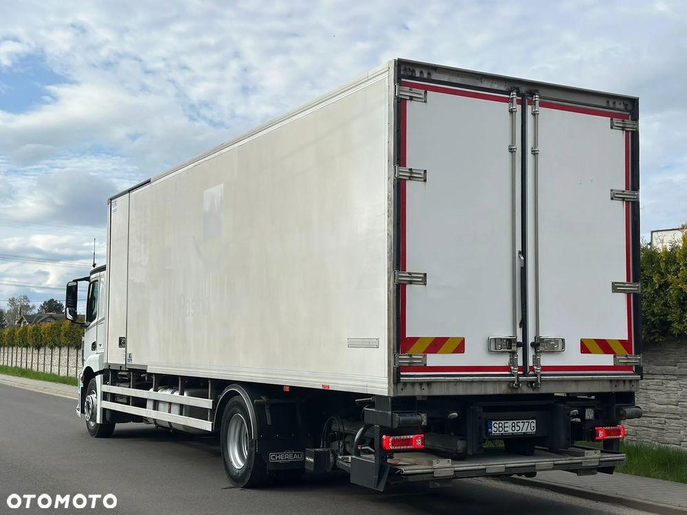 Mercedes-Benz Actros - 7