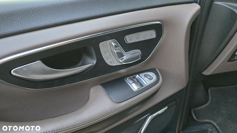 Mercedes-Benz Klasa V 300 d 4-Matic Avantgarde 9G-Tronic (d³ugi) - 24