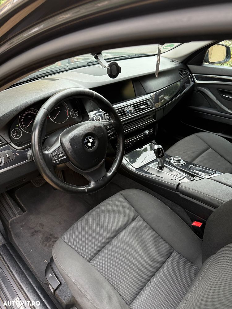 BMW Seria 5 520d - 7