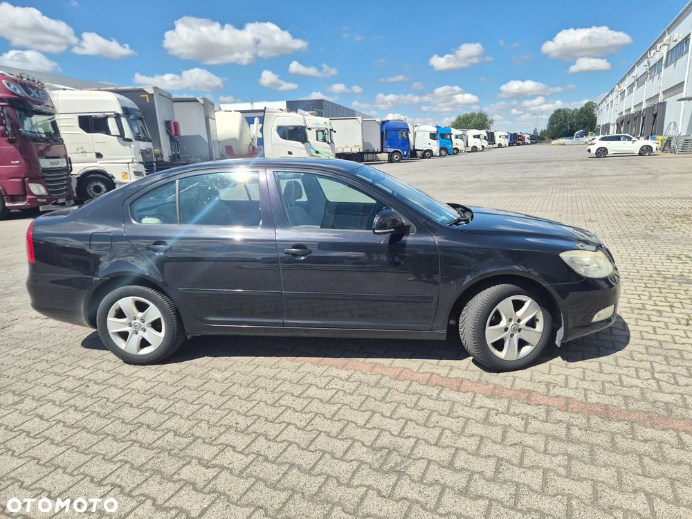 Skoda Octavia 2.0 TDI Elegance DSG - 7