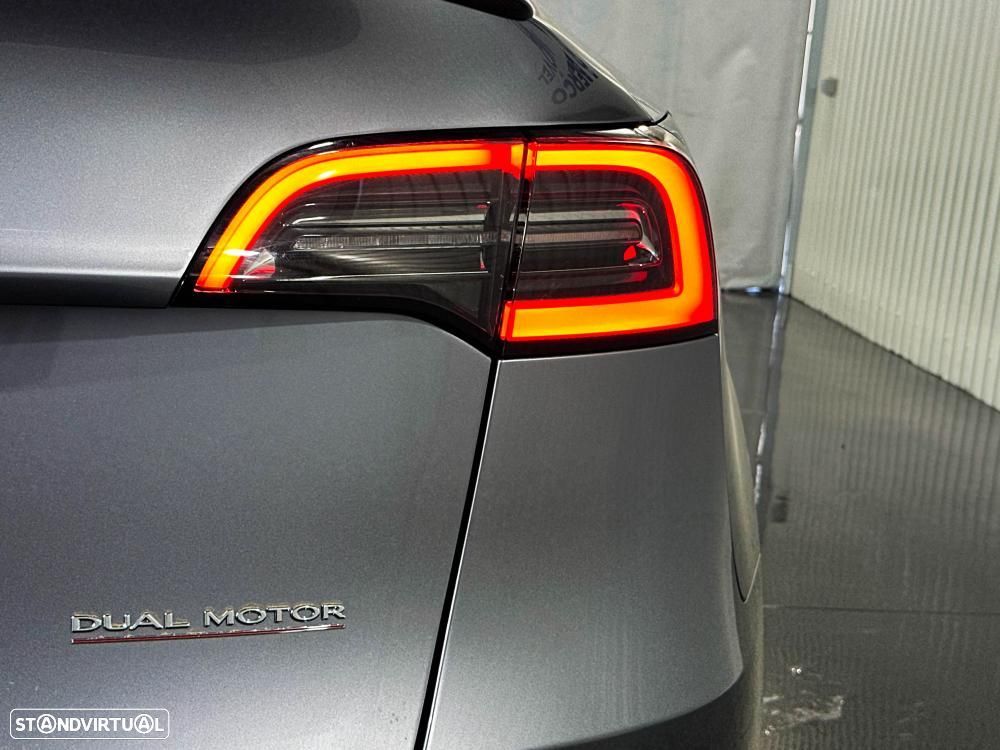 Tesla Model Y Performance Dual Motor AWD - 58