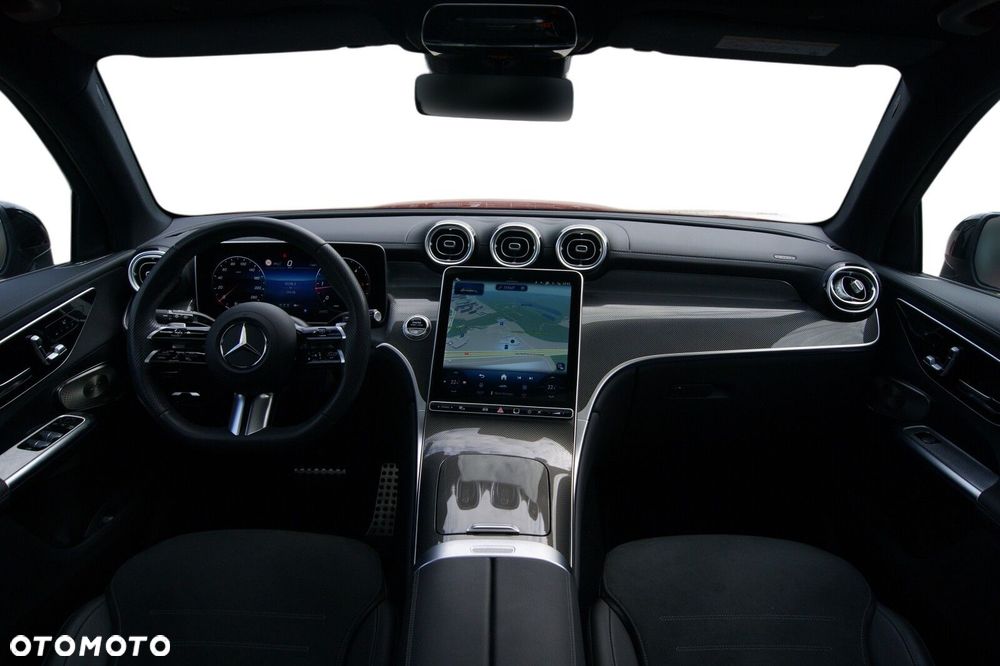 Mercedes-Benz GLC - 9