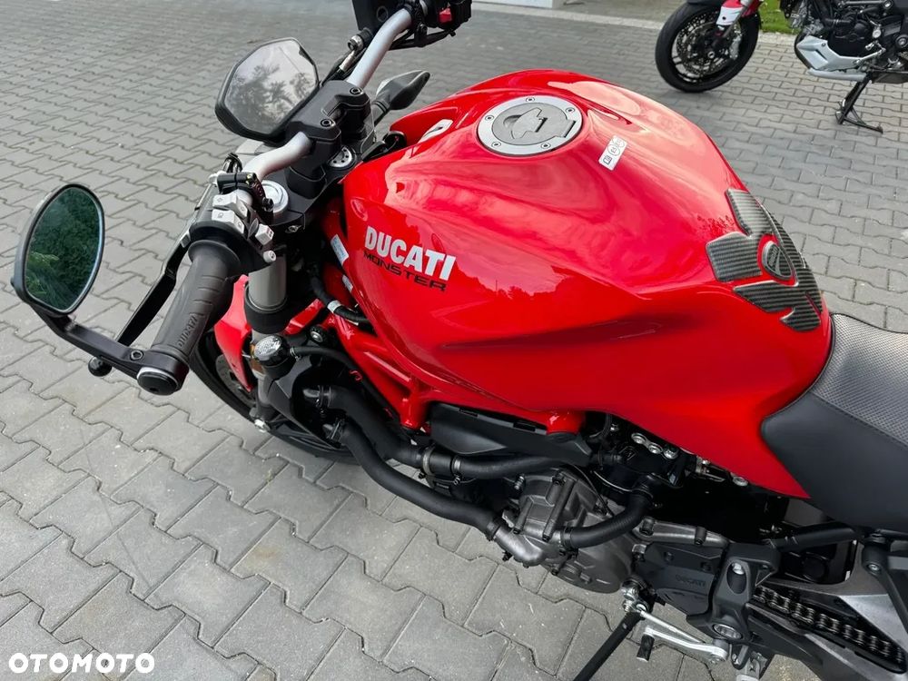 Ducati Monster - 16