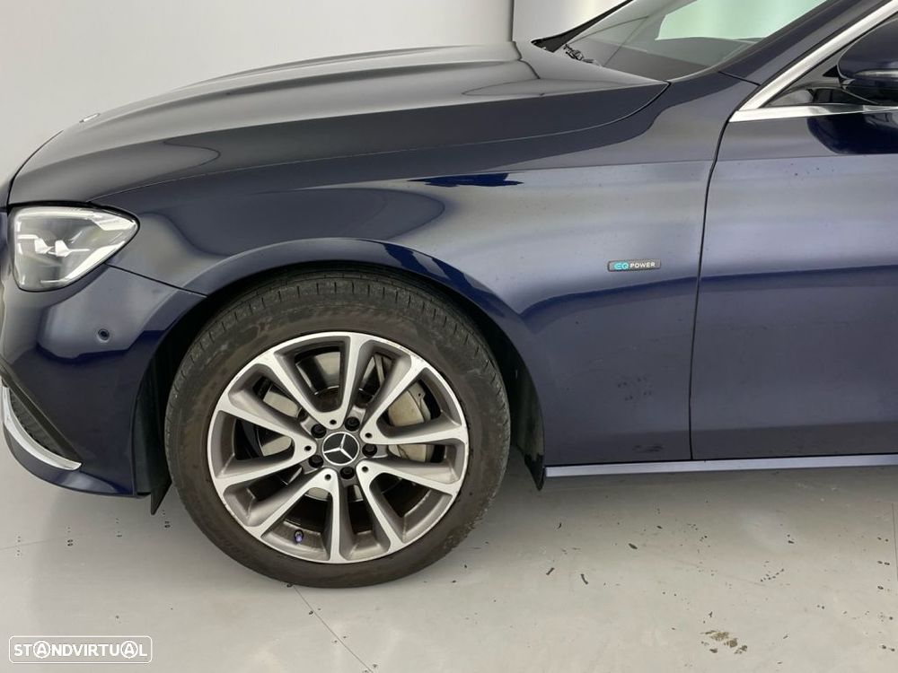 Mercedes-Benz E 300 de AMG Line - 19