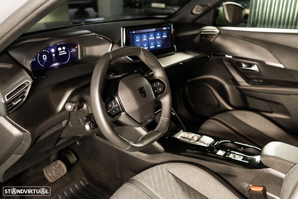 Peugeot e-2008 54 kWh Allure - 18