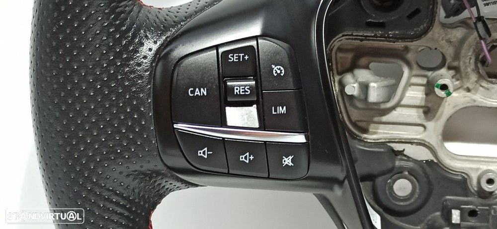 VOLANTE FORD FOCUS TURNIER ACTIVE - 3