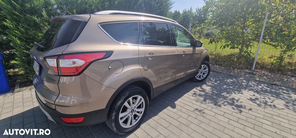Ford Kuga - 5