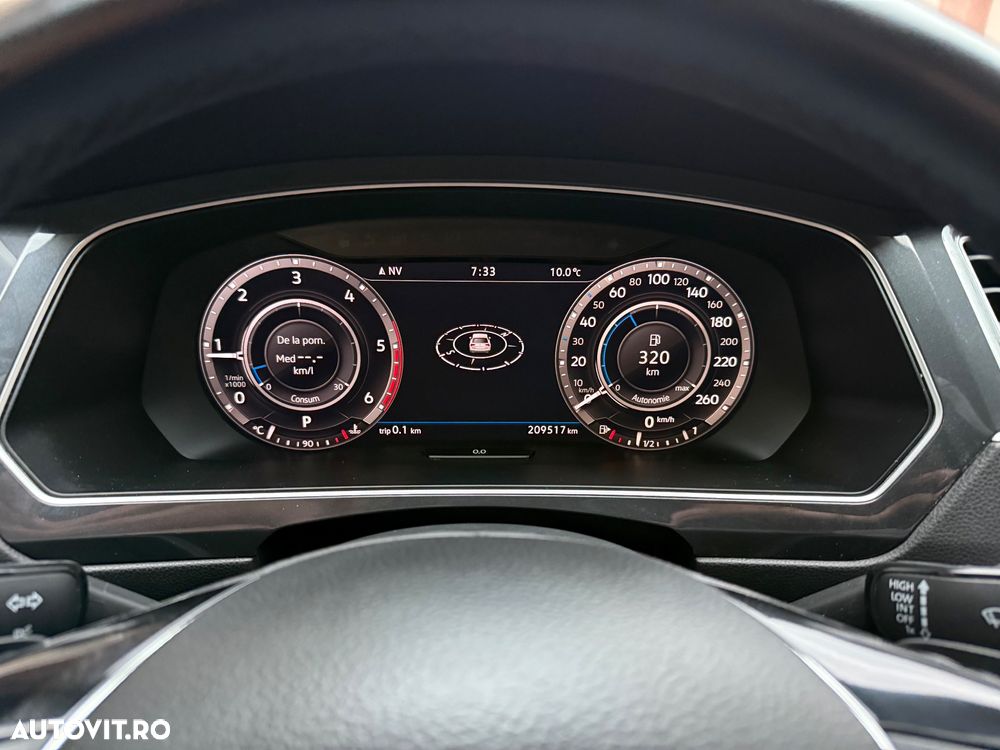 Volkswagen Tiguan - 13